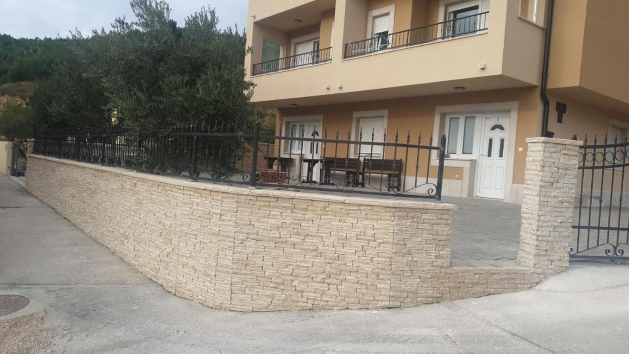 Hotel Ferdo 1 Makarská Exteriér fotografie