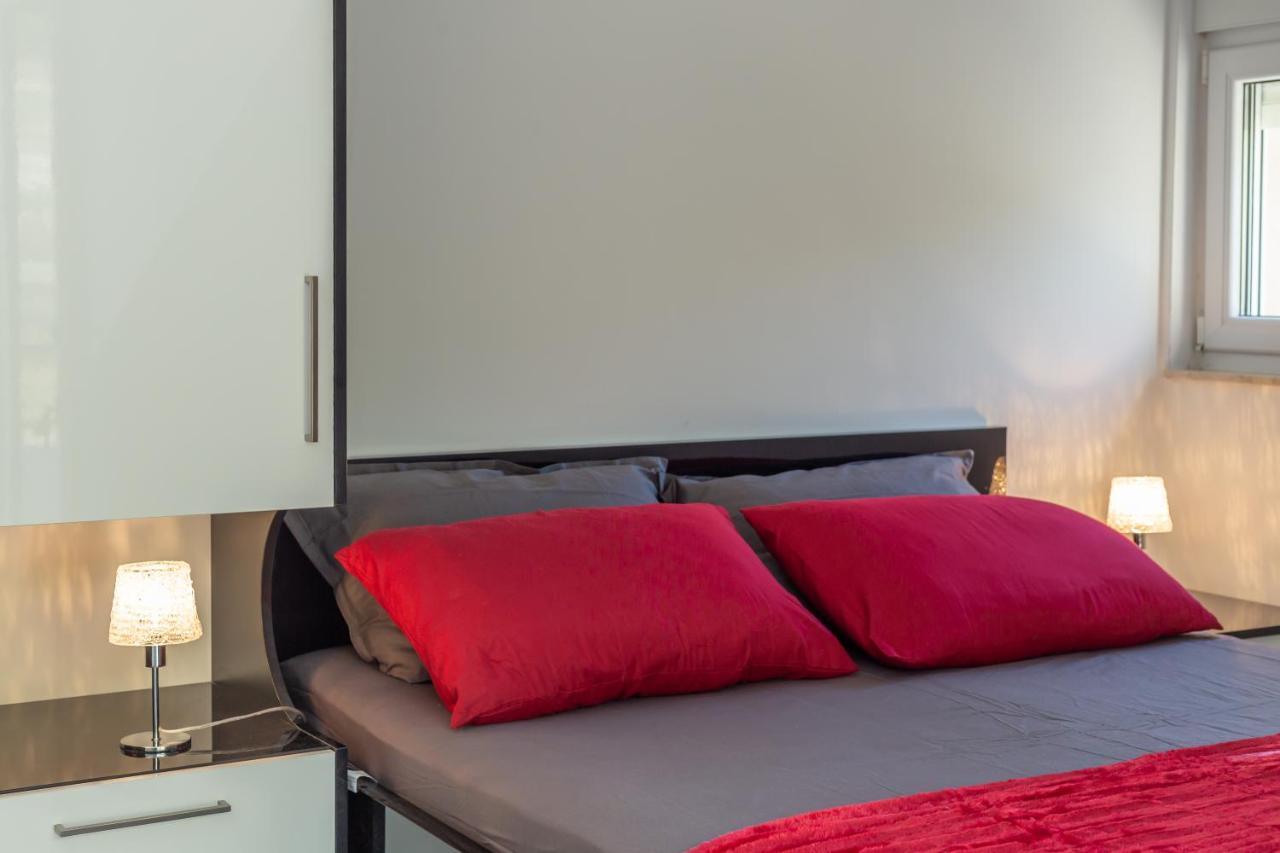 Hotel Ferdo 1 Makarská Exteriér fotografie
